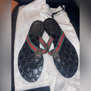 Thong Gucci sandals